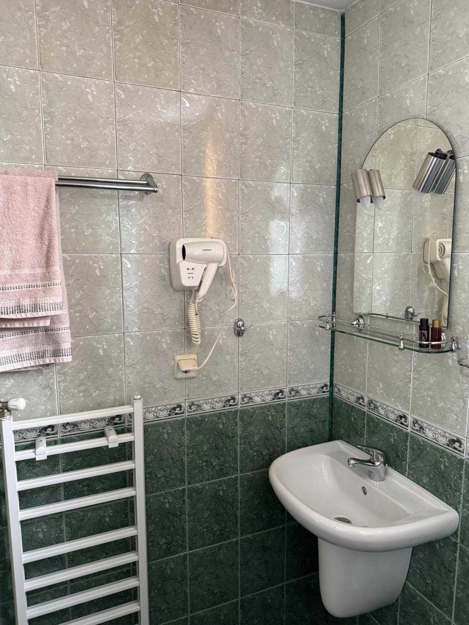 Mama Emiliya Guest House Beli Iskar Esterno foto