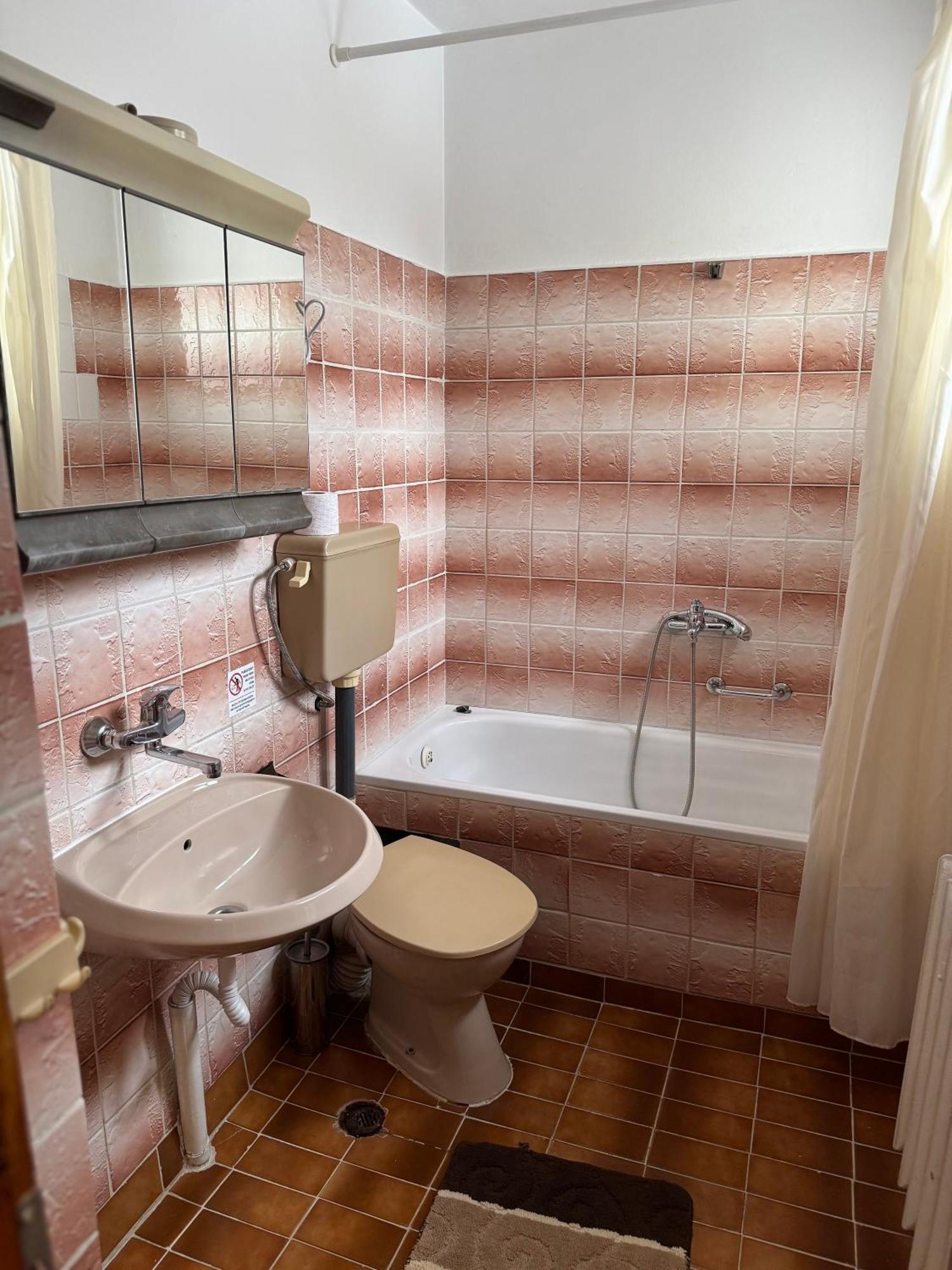 Mama Emiliya Guest House Beli Iskar Esterno foto