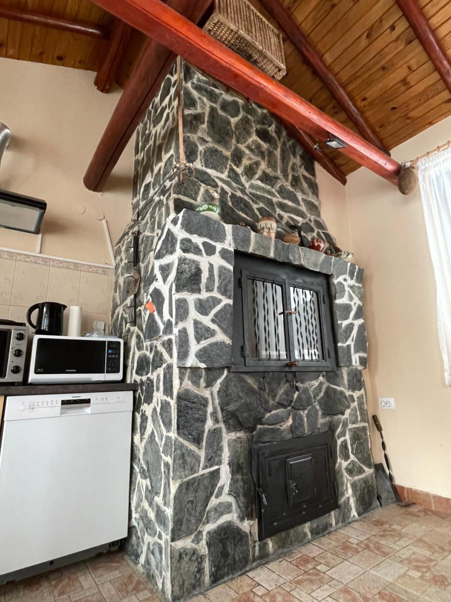 Mama Emiliya Guest House Beli Iskar Esterno foto